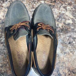Sperry leather Topsiders. Men’s size 9 black and gray.